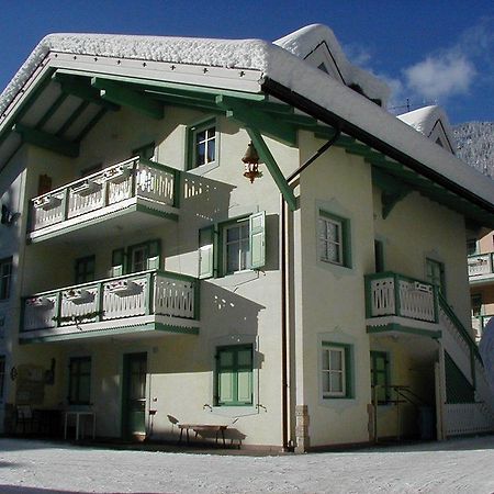 Apartamento Ciapia Campitello di Fassa Exterior foto